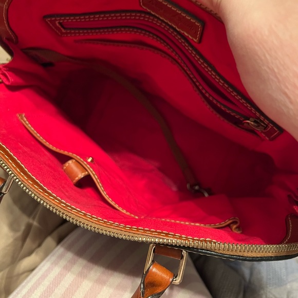 Dooney & Bourke zip zip satchel - Picture 5 of 5